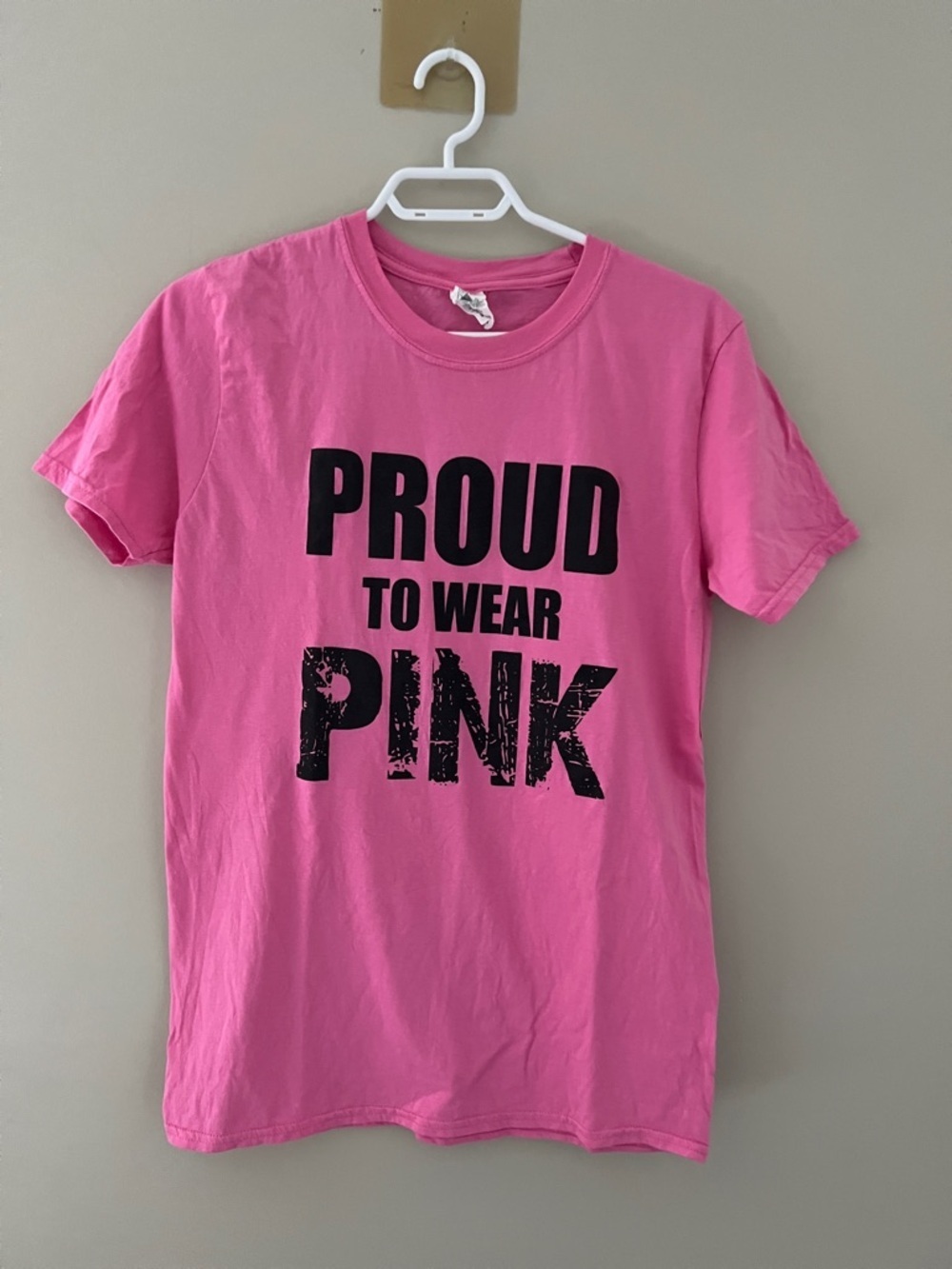 Gildan Proud To Wear Pink Graphic T Shirt Medium Breast Cancer Awareness